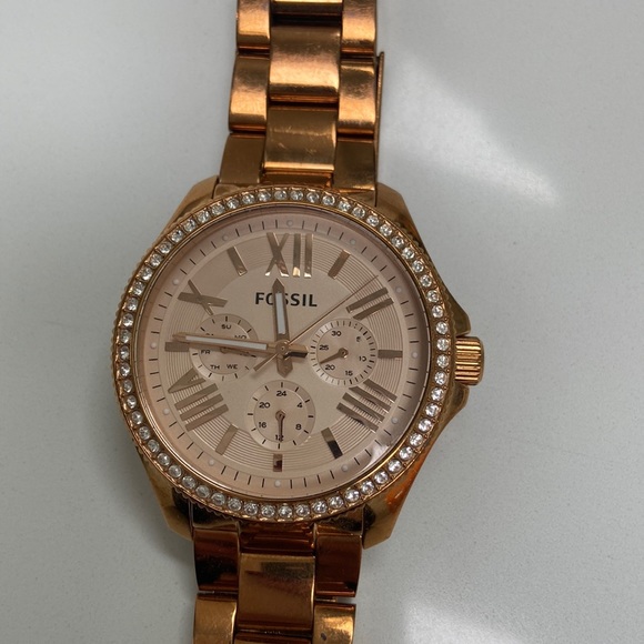 Fossil Watch - Picture 2 of 2